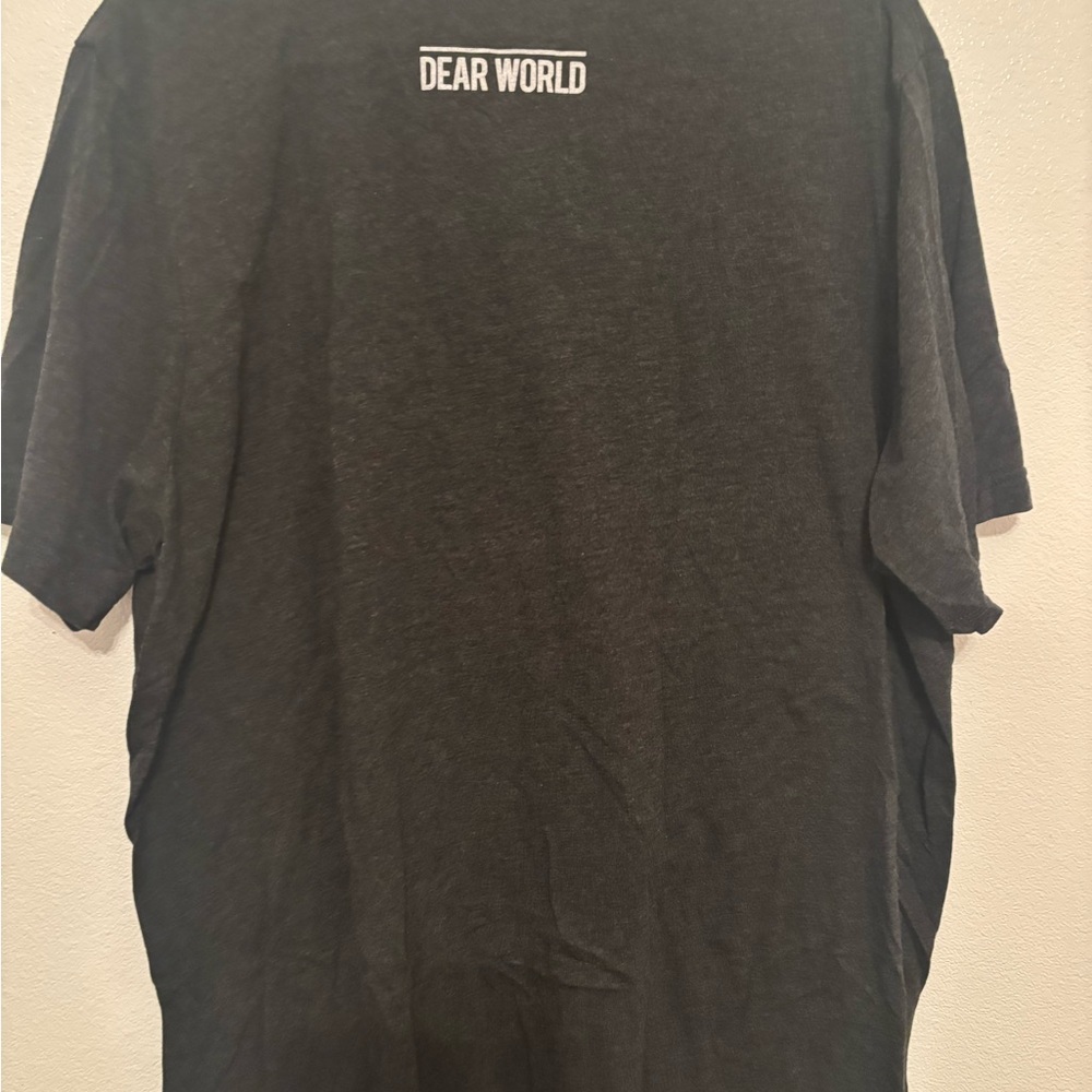 Dear World T-shirt 2Xl - Picture 4 of 4